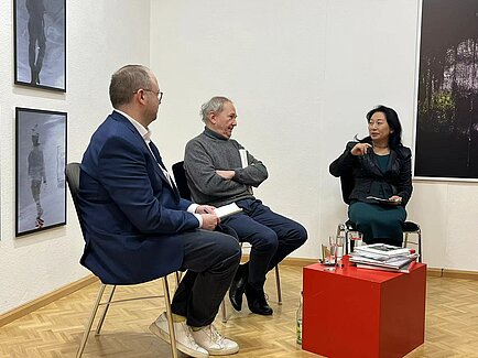 纽伦堡-埃尓兰根孔子学院举办艺术家伯纳德·朗格洛克《折射中国》文化沙龙