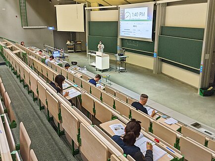 纽伦堡-埃尔兰根孔子学院2020年度第二次HSK考试顺利举行