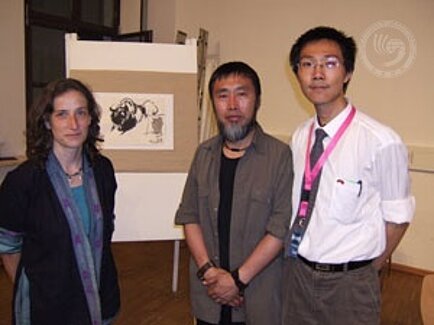Der Künstler GUAN Yuliang zu Besuch bei der Blauen Nacht in Nürnberg