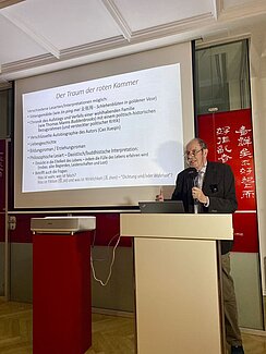 „Der Traum der roten Kammer“  – Ein buddhistischer Schlüssel zum  Verständnis des großen chinesischen Romans