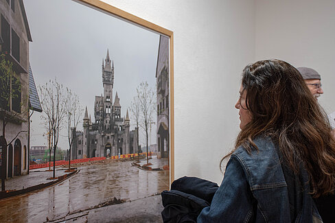 举办本·泰勒个展“精神与物质”开幕式