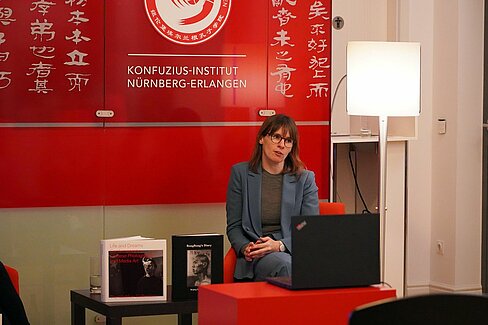 纽伦堡—埃尔兰根孔子学院举办图录介绍会——“瓦尔特收藏”中的中国影像