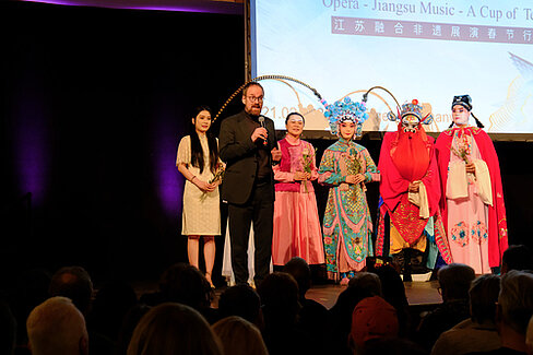 Neujahrsgala mit der Jiangsu Performing Arts Group