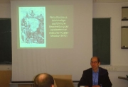 Vortrag von Prof. Dr. Schmidt: Texts, Images, and (Putative) Objects: The Case of the Exotic Parasol